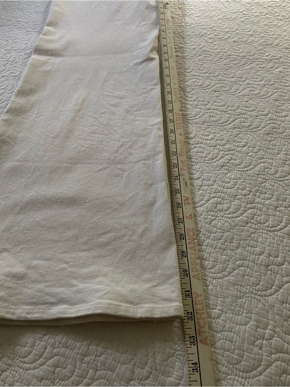 Good American White Wide-Leg Jeans Size 14/32 (fits like a size 8/10) - Picture 11 of 15